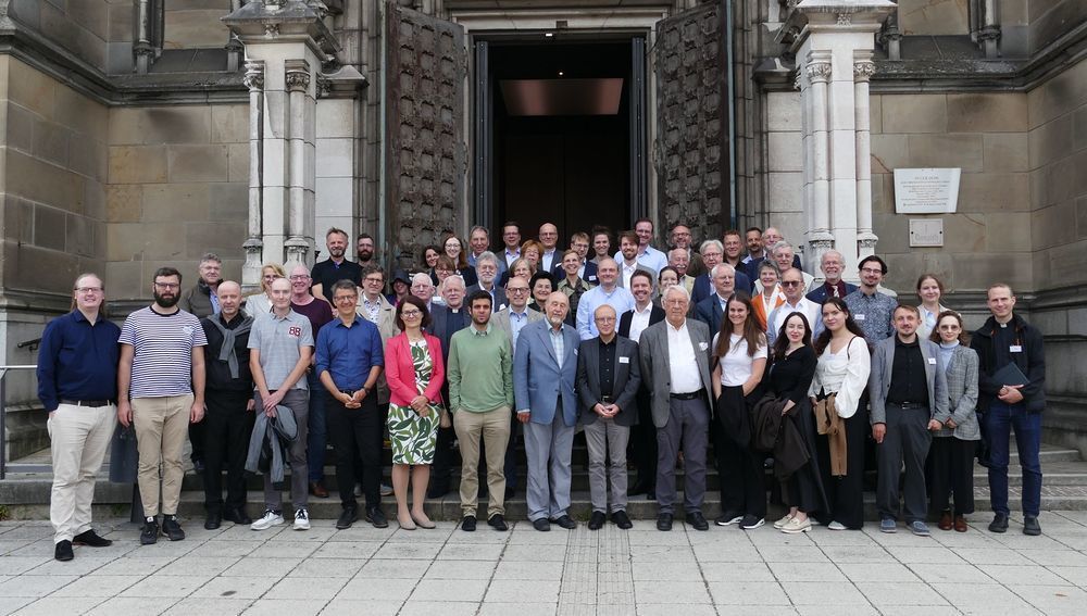 Teilnehmende am 42. Internationalen Kongress für Moraltheologie und Sozialethik in Linz