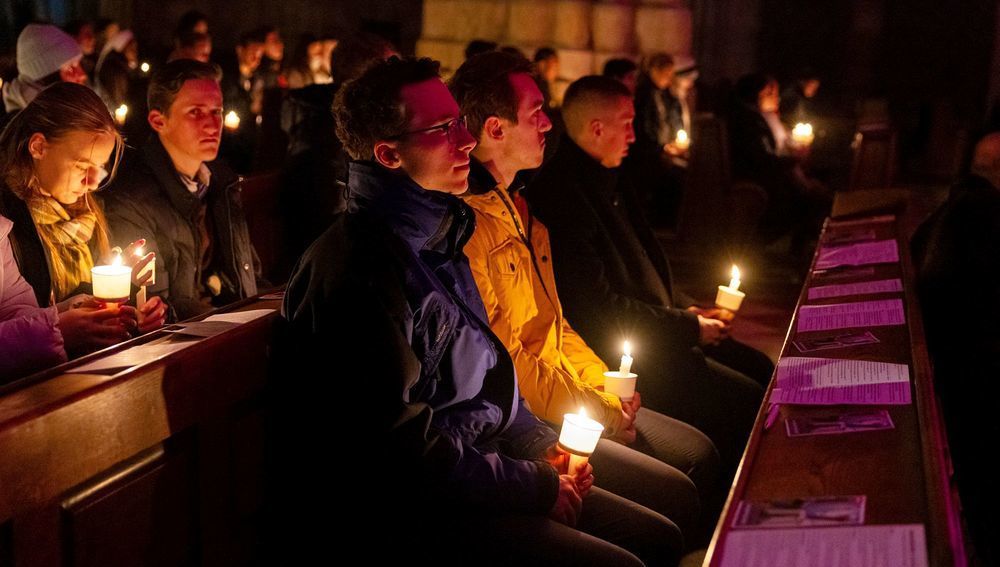 Jugendgebetsabend im Wiener Stephansdom