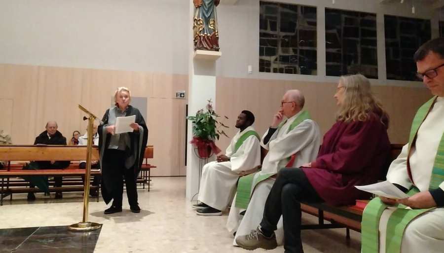Theologin Regina Polak in der Stadlauer Pfarrkirche