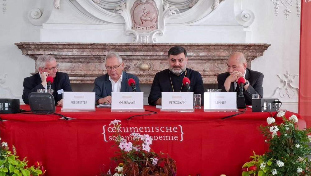 Podiumsgespräch bei der 25. Ökumenischen Sommerakademie in Stift Kremsmünster