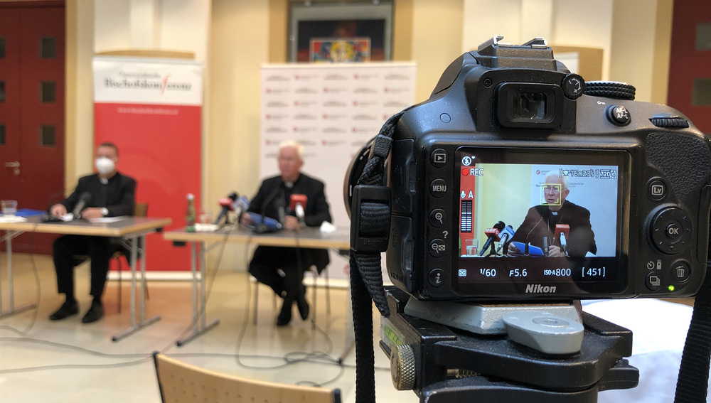 Pressekonferenz zum Ende der Herbstvollversammlung der Bischofskonferenz am 13. November 2020 in Wien mit Erzbischof Franz Lackner