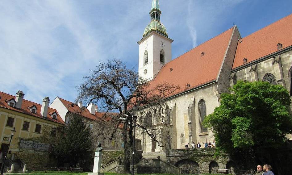 Dom von Bratislava