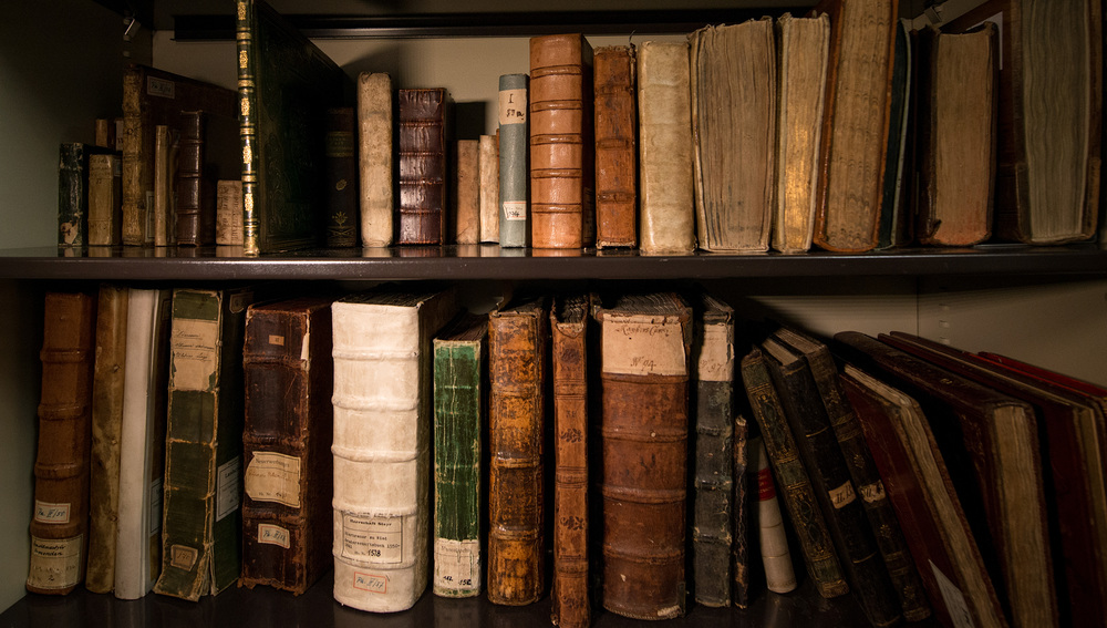 Archiv, Bibliothek, historische Schriften