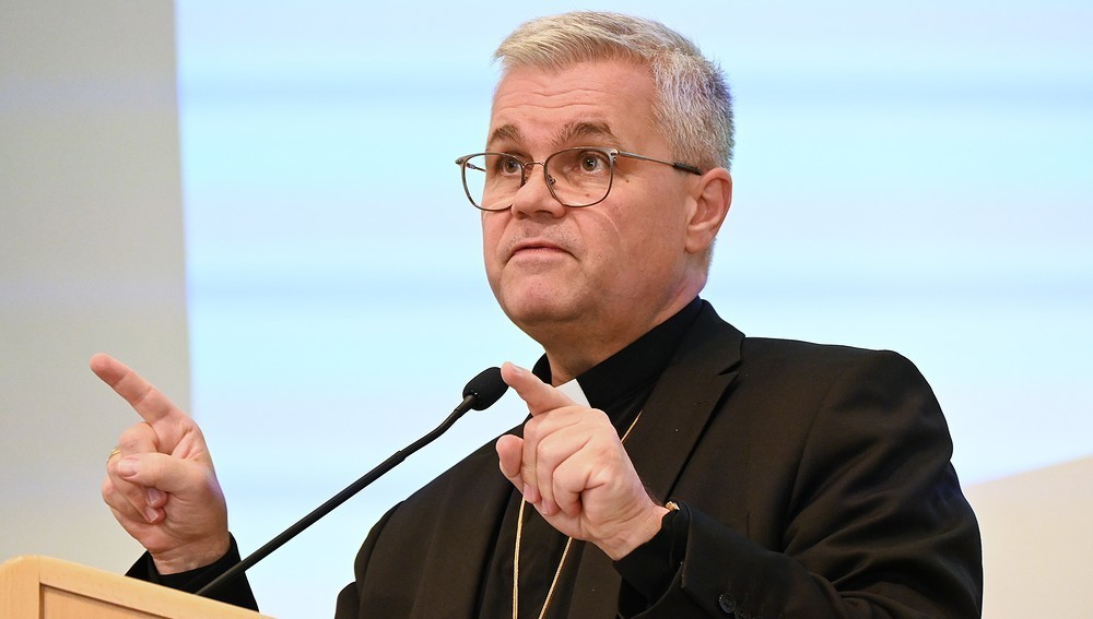 Erzbischof von Paderborn beim Festvortrag am 9. August 2026 zum Abschluss der 'Salzburger Hochschulwochen'