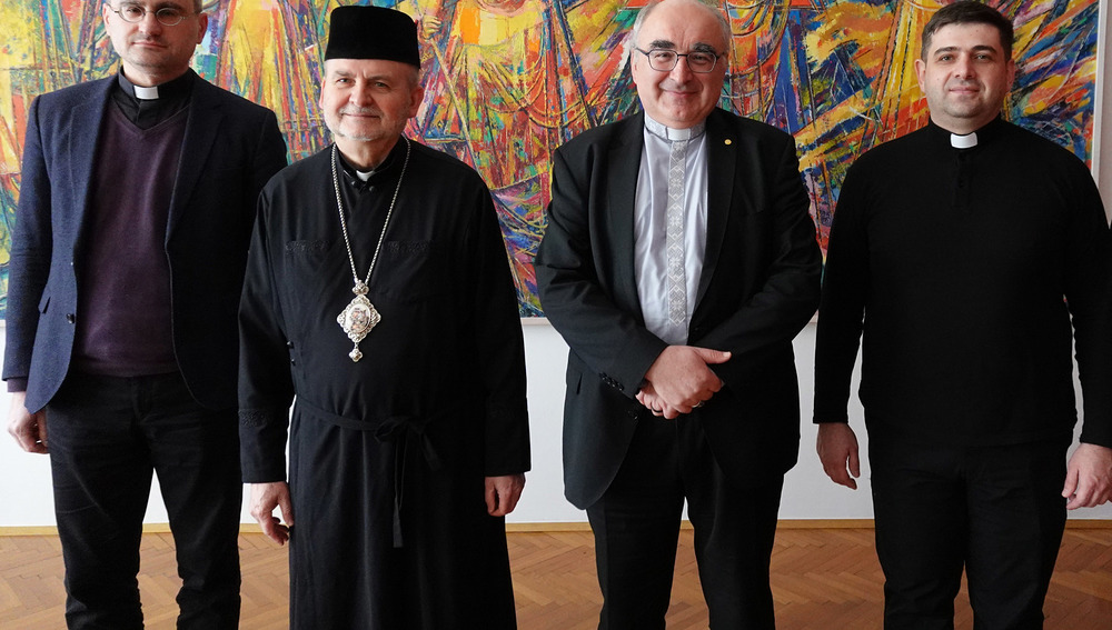 Zusammentreffen am 26. Februar 2026 in Graz - v.l. Pfarrer Volodymyr Hrabyk, Bischof Dmytro Hryhorak (ukrainisch griechisch-katholische Kirche, Eparchie/Diözese Buchach), Diözesanbischof Wilhelm Krautwaschl, Kaplan Anton Krushelnytskyi