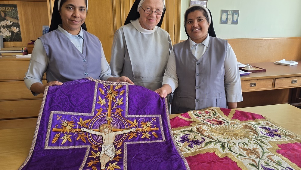  Sr. Bernadette Hofer, Sr. Prameela Rodrigues und Sr. Vanitha Mauris 