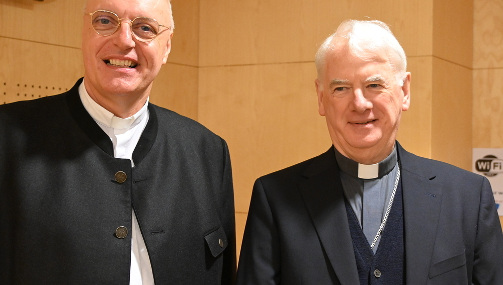 Bischof Ägidius Zsifkovics und Erzbischof Noel Treanor (Apostolischer Nuntius bei der EU)