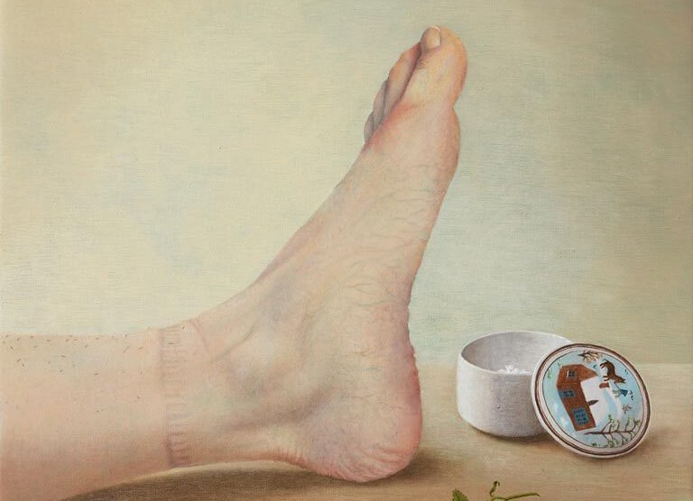 Haruko Maeda, My foot and my grandma in a ceramic ware, 40 x 45 cm, Öl auf Leinwand, 2020 