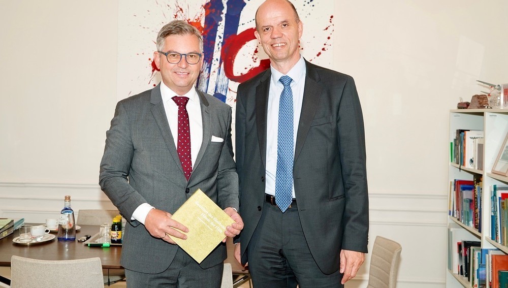 Finanzminister Brunner, ARGE-Ordensspitäler-Vorsitzender Lagger